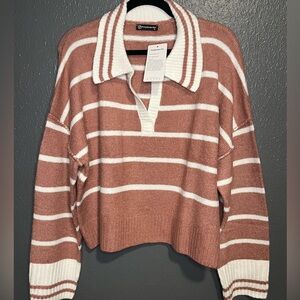 NWT Mauve and Cream Striped Cowl V- Neck Crop Sweater